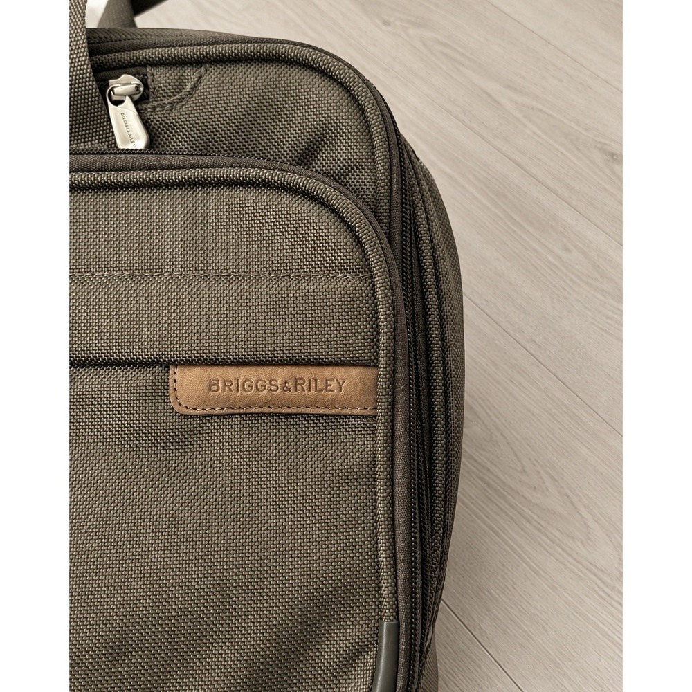 Briggs & Riley 231X-7 Double Expandable Laptop Briefcase Carry-On Green w/ Strap - Picture 5 of 7